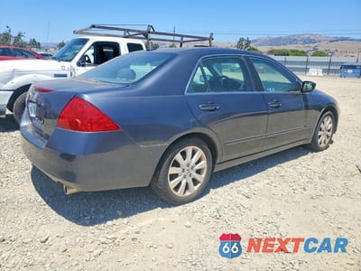 Trzecie zdjęcie samochodu z tyłu: 2007 HONDA ACCORD EX VIN:1HGCM66897A012879 - miniatura