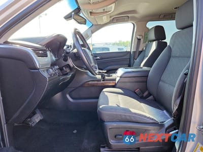 Zdjęcie 7 z 13 samochodu: 2017 CHEVROLET SUBURBAN K1500 LS VIN:1GNSKGKC5HR302711 - miniatura