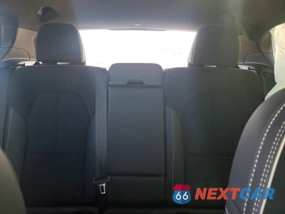 Zdjęcie 10 z 13 samochodu: 2022 VOLVO XC40 T4 R-DESIGN VIN:YV4AC2HM5N2780519 - miniatura