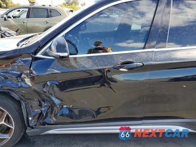 Zdjęcie 7 z 13 samochodu: 2018 BMW X1 XDRIVE28I VIN:WBXHT3C36J5K20462 - miniatura