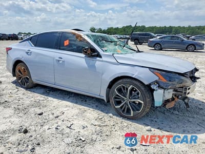 Czwarte zdjęcie samochodu z boku: 2024 NISSAN ALTIMA SR VIN:1N4BL4CV3RN311278 - miniatura