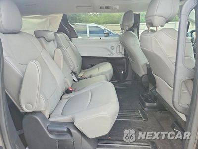 Zdjęcie 11 z 13 samochodu: 2025 TOYOTA SIENNA XLE 8-PASSENGER VIN:5TDJRKEC9SS232220 - miniatura