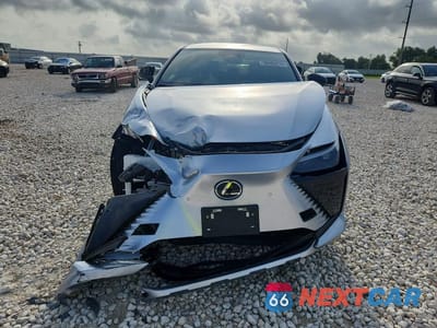 Piąte zdjęcie samochodu w środku: 2024 LEXUS ES 300H VIN:JTJBDADB1TA006982 - miniatura