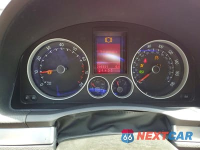 Zdjęcie 9 z 12 samochodu: 2008 VOLKSWAGEN GTI VIN:WVWFV71K98W099348 - miniatura