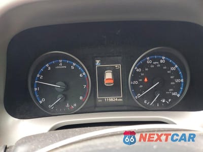Zdjęcie 9 z 13 samochodu: 2017 TOYOTA RAV4 XLE VIN:2T3WFREV2HW331820 - miniatura