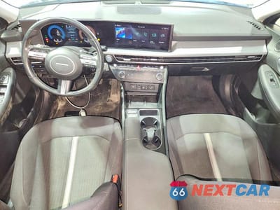 Zdjęcie 8 z 12 samochodu: 2025 HYUNDAI SONATA HYBRID SEL VIN:KMHL34JJXSA108198 - miniatura
