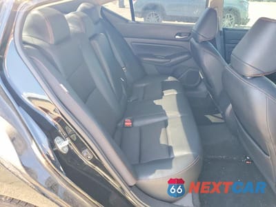 Zdjęcie 10 z 12 samochodu: 2019 NISSAN ALTIMA SR VIN:1N4BL4CV6KC123405 - miniatura