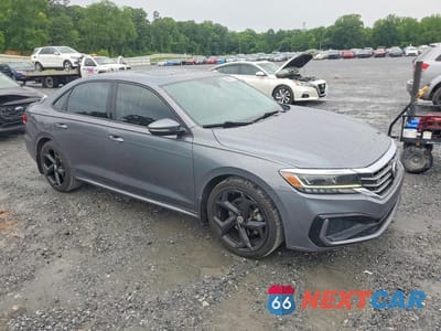 Czwarte zdjęcie samochodu z boku: 2020 VOLKSWAGEN PASSAT R-LINE VIN:1VWMA7A37LC020004 - miniatura