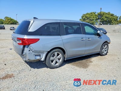 Trzecie zdjęcie samochodu z tyłu: 2019 HONDA ODYSSEY EX VIN:5FNRL6H55KB110189 - miniatura