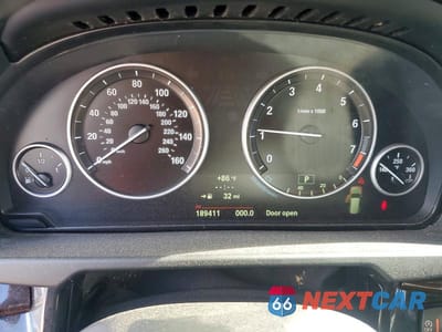 Zdjęcie 9 z 12 samochodu: 2014 BMW X5 XDRIVE35I VIN:5UXKR0C52E0C27155 - miniatura