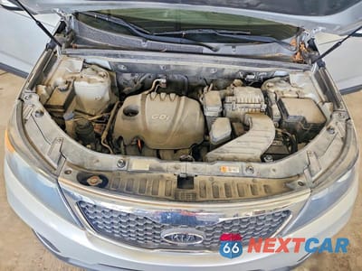 Zdjęcie 12 z 13 samochodu: 2013 KIA SORENTO LX VIN:5XYKT3A6XDG379903 - miniatura