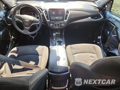 Zdjęcie 8 z 13 samochodu: 2018 CHEVROLET MALIBU LT VIN:1G1ZD5ST0JF235165 - miniatura