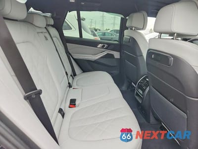 Zdjęcie 10 z 12 samochodu: 2025 BMW X5 XDRIVE40I VIN:5UX23EU01S9Z30588 - miniatura