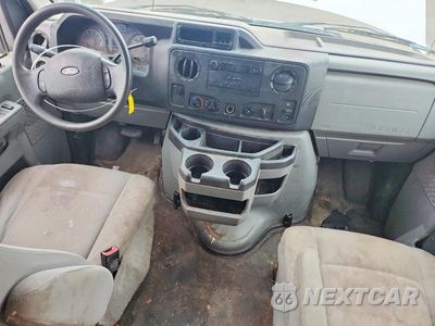 Zdjęcie 8 z 13 samochodu: 2013 FORD CARGO E-250 VIN:1FTNE2EW4DDA31279 - miniatura