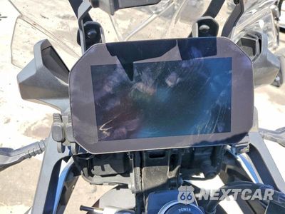 Zdjęcie 7 z 8 samochodu: 2021 BMW F 750 GS VIN:WB10B1801M6E71033 - miniatura