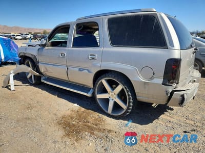 Drugie zdjęcie samochodu z przodu: 2005 CADILLAC ESCALADE LUXURY VIN:1GYEC63TX5R180946 - miniatura