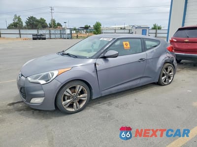 2016 HYUNDAI VELOSTER BASE KMHTC6AD4GU253748 - główne zdjęcie licytacji z USA - miniatura