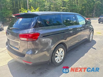 Czwarte zdjęcie samochodu z boku: 2018 KIA SEDONA LX VIN:KNDMB5C17J6356389 - miniatura