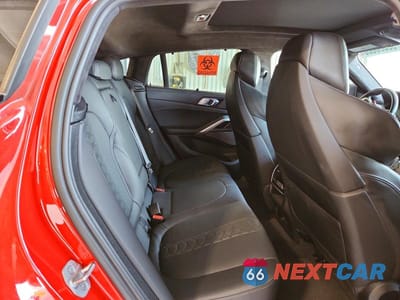 Zdjęcie 11 z 13 samochodu: 2022 BMW X6 M VIN:5YMCY0C09N9L41859 - miniatura