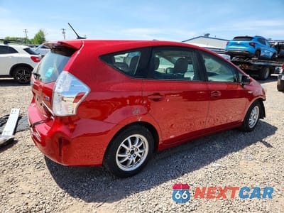 Trzecie zdjęcie samochodu z tyłu: 2014 TOYOTA PRIUS V THREE VIN:JTDZN3EU5E3324377 - miniatura