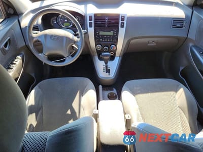 Zdjęcie 8 z 13 samochodu: 2008 HYUNDAI TUCSON SE VIN:KM8JN72DX8U755915 - miniatura