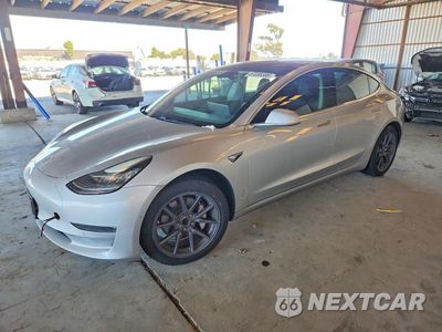 2018 TESLA MODEL 3 5YJ3E1EA1JF043979 - główne zdjęcie licytacji z USA - miniatura