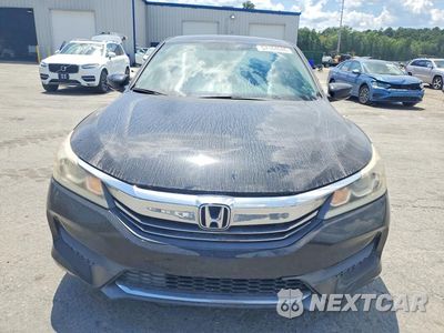 Piąte zdjęcie samochodu w środku: 2017 HONDA ACCORD LX VIN:1HGCR2F30HA193726 - miniatura