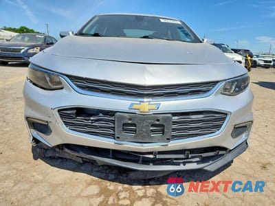 Piąte zdjęcie samochodu w środku: 2018 CHEVROLET MALIBU LT VIN:1G1ZD5ST9JF125120 - miniatura