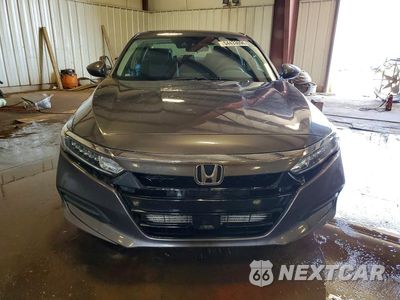 Piąte zdjęcie samochodu w środku: 2019 HONDA ACCORD LX VIN:1HGCV1F17KA088614 - miniatura