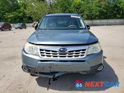 Piąte zdjęcie samochodu w środku: 2011 SUBARU FORESTER 2.5X PREMIUM VIN:JF2SHADC5BH765304 - miniatura