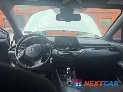 Zdjęcie 9 z 10 samochodu: 2018 TOYOTA C-HR XLE VIN:NMTKHMBX0JR023438 - miniatura