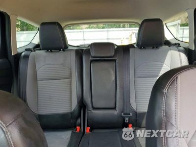 Zdjęcie 10 z 13 samochodu: 2019 FORD ESCAPE SE VIN:1FMCU9GD8KUB18772 - miniatura