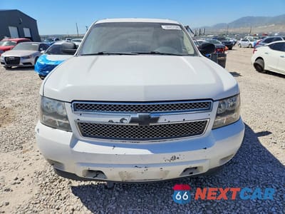 Piąte zdjęcie samochodu w środku: 2009 CHEVROLET SUBURBAN K1500 LS VIN:1GNFK16399R258142 - miniatura