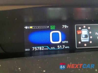 Zdjęcie 9 z 12 samochodu: 2017 TOYOTA PRIUS TWO VIN:JTDKBRFU8H3560926 - miniatura