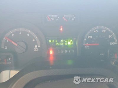 Zdjęcie 9 z 13 samochodu: 2011 FORD E-350 VIN:1FBSS3BL4BDA97831 - miniatura