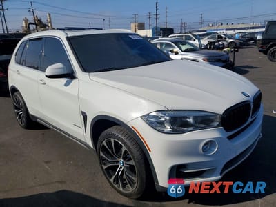 Czwarte zdjęcie samochodu z boku: 2018 BMW X5 SDRIVE35I VIN:5UXKR2C57J0X08313 - miniatura