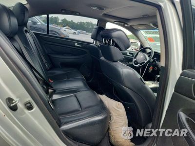 Zdjęcie 10 z 12 samochodu: 2013 HYUNDAI GENESIS 3.8L VIN:KMHGC4DD4DU247848 - miniatura