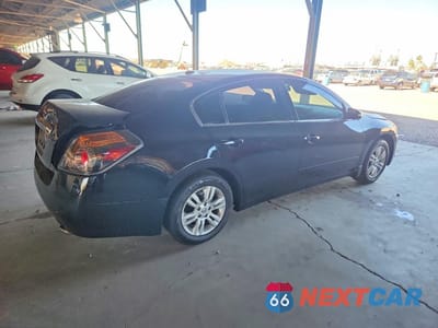 Trzecie zdjęcie samochodu z tyłu: 2011 NISSAN ALTIMA 2.5 VIN:1N4AL2AP2BN446715 - miniatura