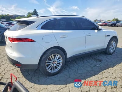 Trzecie zdjęcie samochodu z tyłu: 2017 JAGUAR F-PACE PRESTIGE VIN:SADCK2BN9HA490265 - miniatura