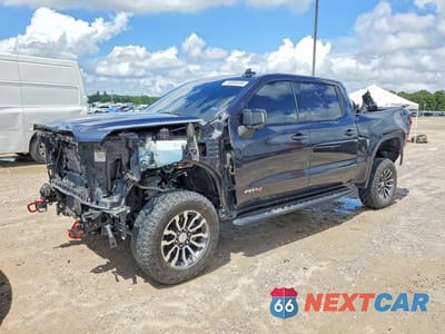 2022 GMC SIERRA K1500 AT4 1GTUUEET1NZ618999 - główne zdjęcie licytacji z USA - miniatura
