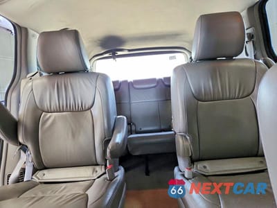 Zdjęcie 10 z 13 samochodu: 2010 TOYOTA SIENNA XLE VIN:5TDDK4CCXAS033790 - miniatura