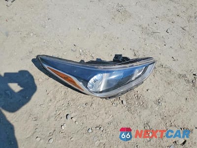 Zdjęcie 12 z 13 samochodu: 2019 HYUNDAI ACCENT SE VIN:3KPC24A30KE073404 - miniatura