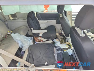 Zdjęcie 11 z 13 samochodu: 2008 DODGE GRAND CARAVAN SXT VIN:1D8HN54P38B129442 - miniatura