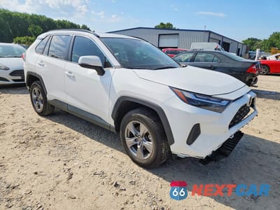 Czwarte zdjęcie samochodu z boku: 2022 TOYOTA RAV4 XLE VIN:2T3W1RFV1NC189681 - miniatura