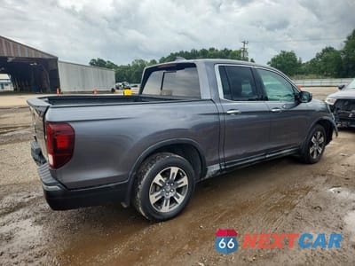 Trzecie zdjęcie samochodu z tyłu: 2018 HONDA RIDGELINE RTL VIN:5FPYK3F70JB010167 - miniatura