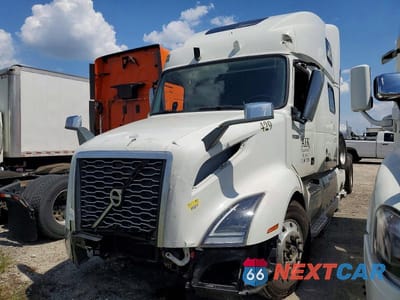 Drugie zdjęcie samochodu z przodu: 2019 VOLVO VNL SEMI TRUCK VIN:4V4NC9EHXKN203245 - miniatura