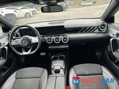 Piąte zdjęcie samochodu w środku: 2021 MERCEDES-BENZ CLA AMG 35 4MATIC VIN:W1K5J5BB0MN167360 - miniatura