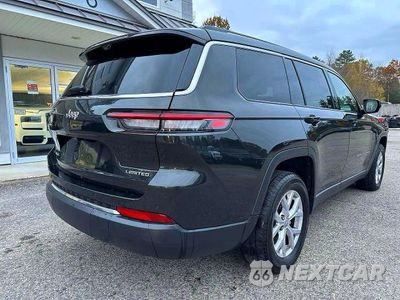Czwarte zdjęcie samochodu z boku: 2022 JEEP GRAND CHEROKEE L LIMITED VIN:1C4RJKBGXN8557341 - miniatura