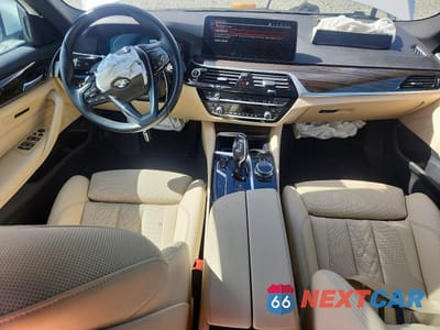 Zdjęcie 8 z 12 samochodu: 2022 BMW 530 XI VIN:WBA13BJ01NCJ35416 - miniatura