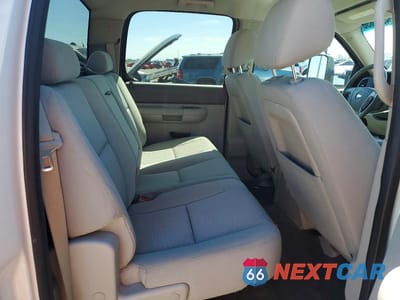 Zdjęcie 10 z 12 samochodu: 2014 CHEVROLET SILVERADO C2500 HEAVY DUTY LT VIN:1GC1CXCG8EF168390 - miniatura
